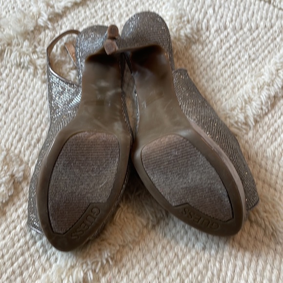 Guess pewter platform open toe heel size 7.5 - Picture 6 of 6